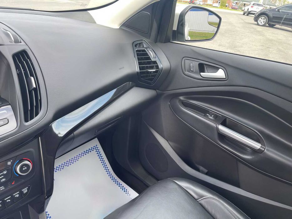 Ford Escape Titanium      2019