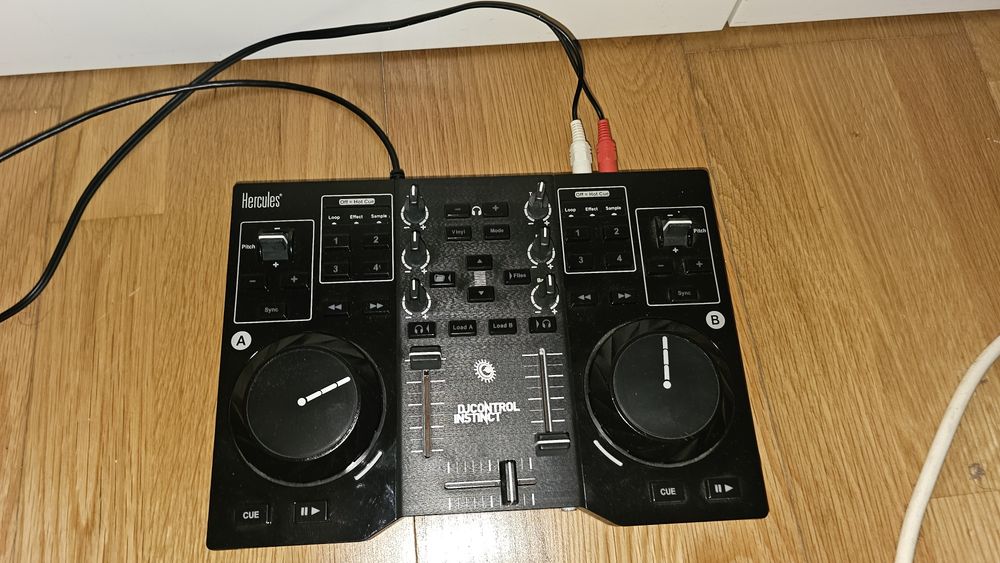 Hercules DJControl Instinct