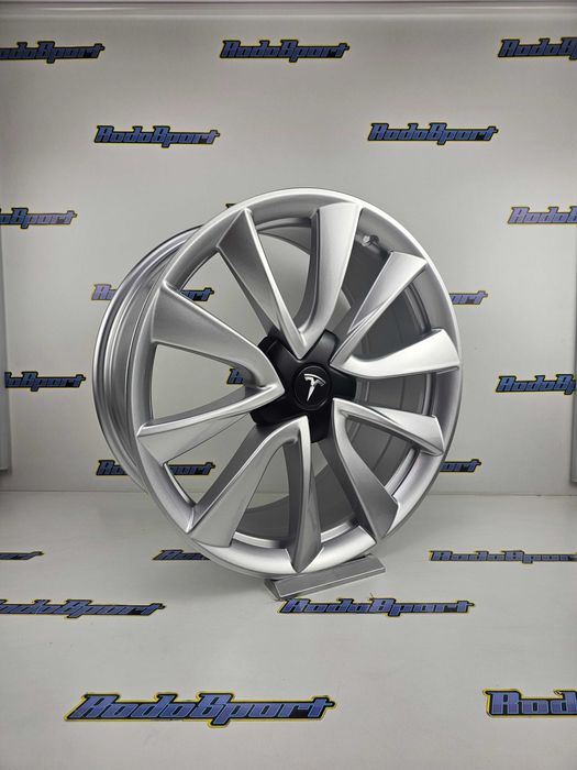 JANTES LOOK TESLA EM 19| 5X114.3 NOVAS