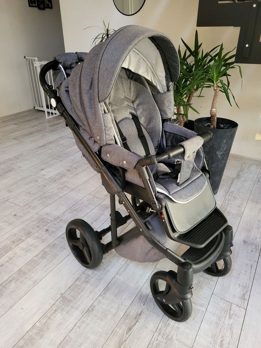 Wózek : gondola,spacerówka,fotelik +baza izofix