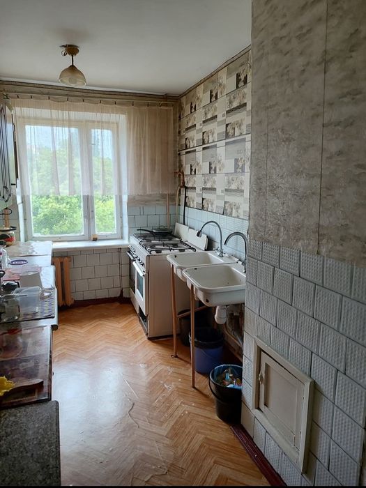 Оренда кімнати по вул. 1 Танкової бригади