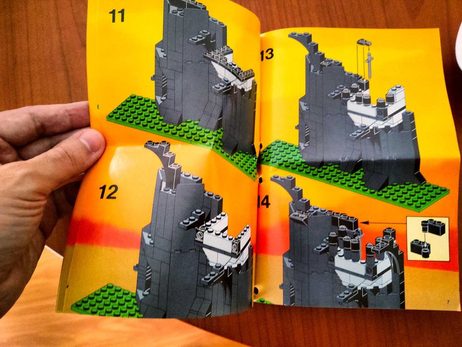 Lego 6054 - Forestmen's Hideout (instrucções originais)