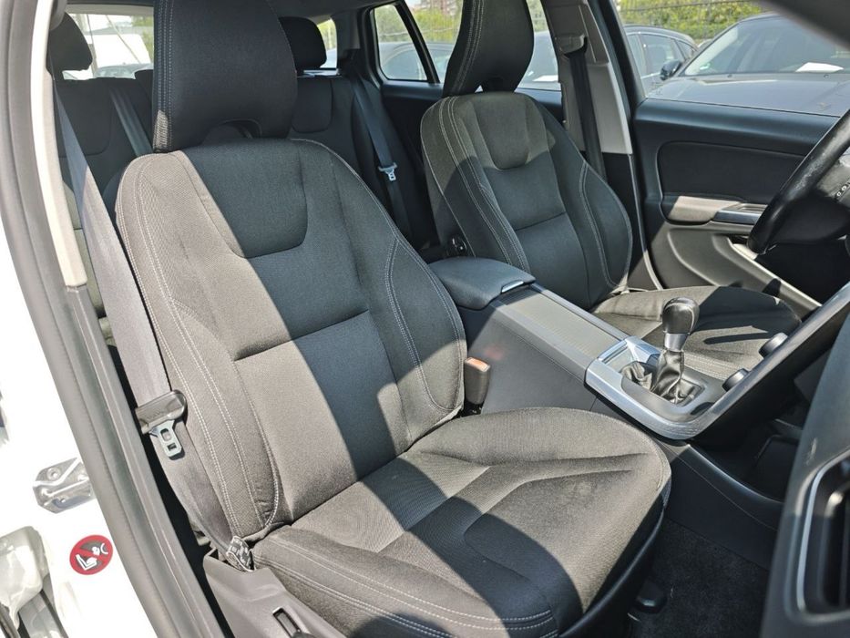 Volvo V60 Facelift 2,0 дизель ВІДЕО