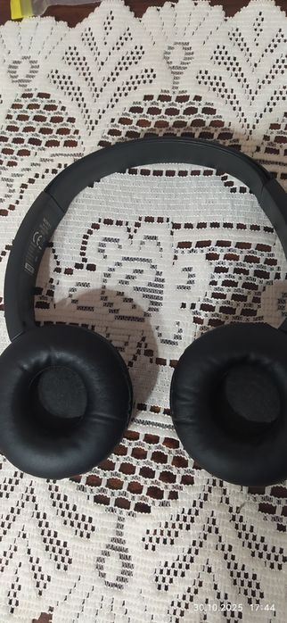 Навушники.  Sony.