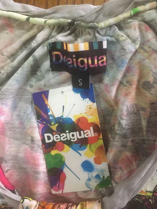 Vestido Desigual Novo