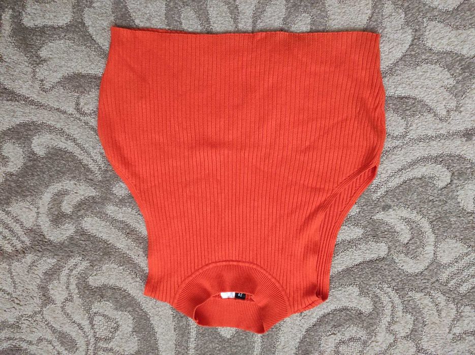 Koralowa prążkowana bluzka h&m