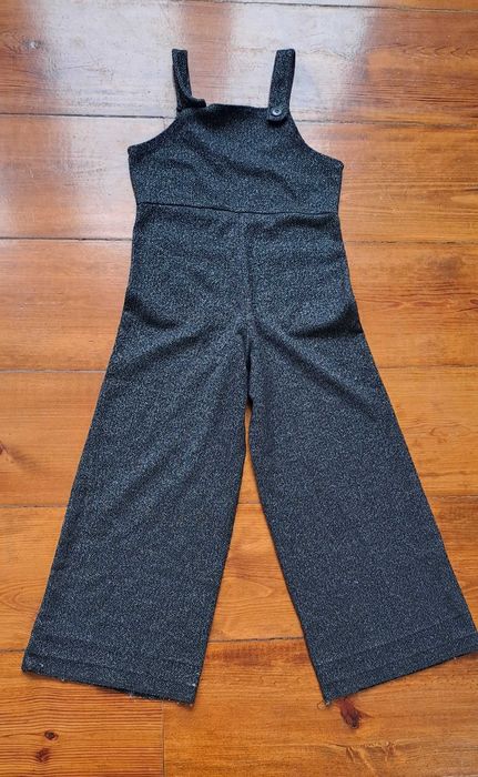 Macacão preto Zara 8 anos