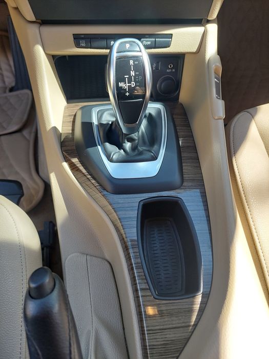 Продам bmw x1 2013