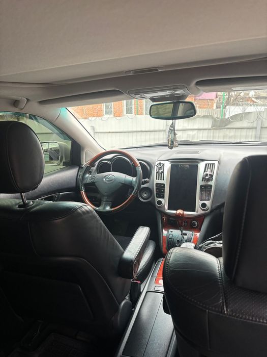 Продам сімейний LEXUS RX