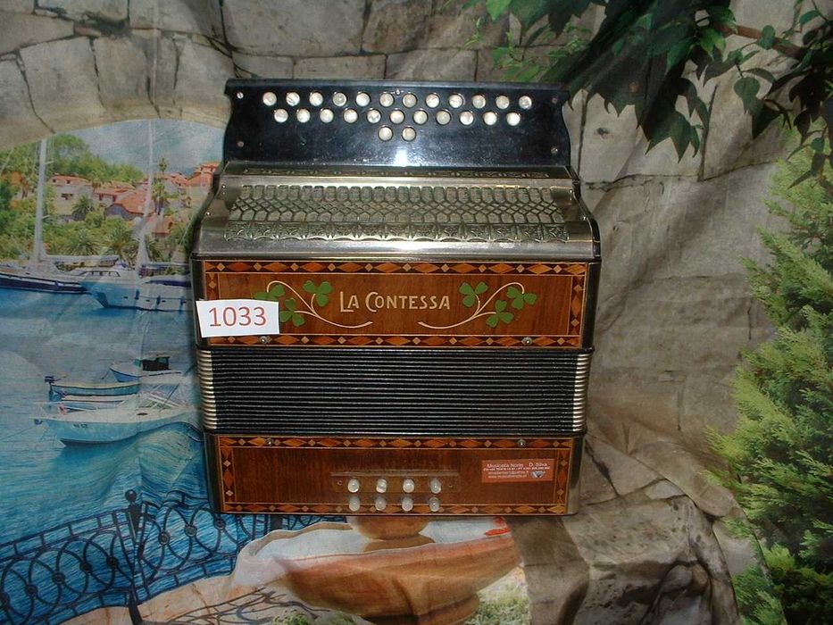 Concertina Avenda N .1033
o

Pode ligare pour WhatsApp