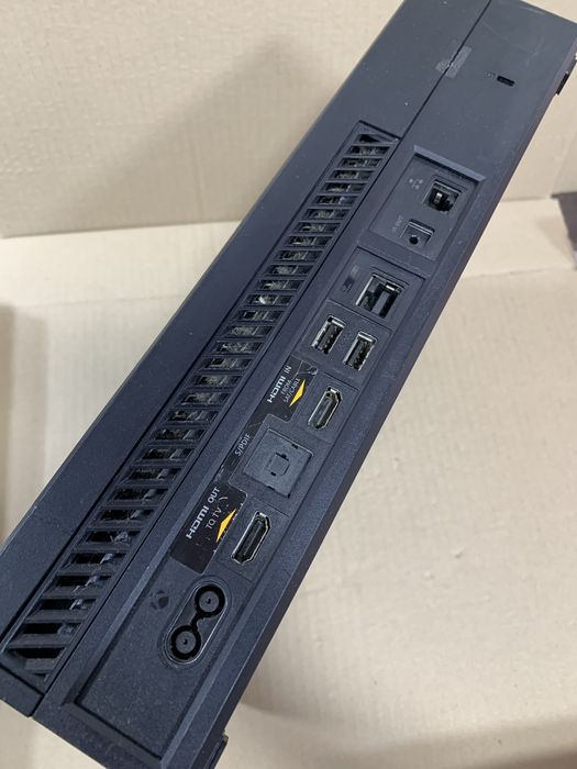 Microsoft Xbox One  (Model 1540)