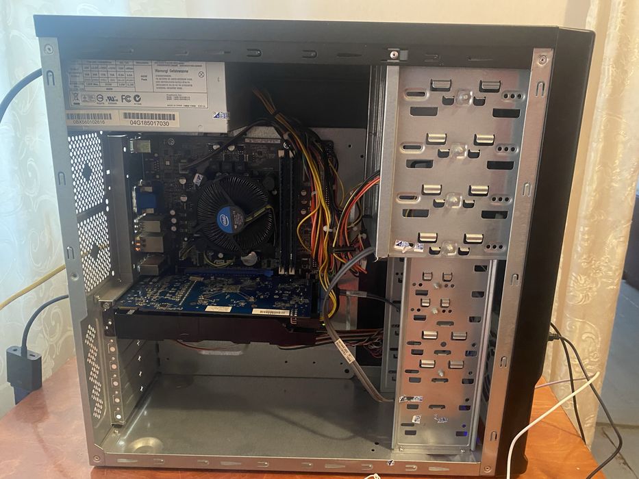 Продам компʼютер для навчання та ігор