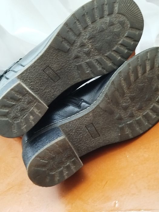 Жіночі зимові чоботи  р.40.