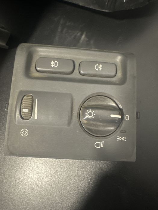 comando  Ligar Luzes / Interruptor Ligar Luz
VOLVO V40 Combi 95/04
