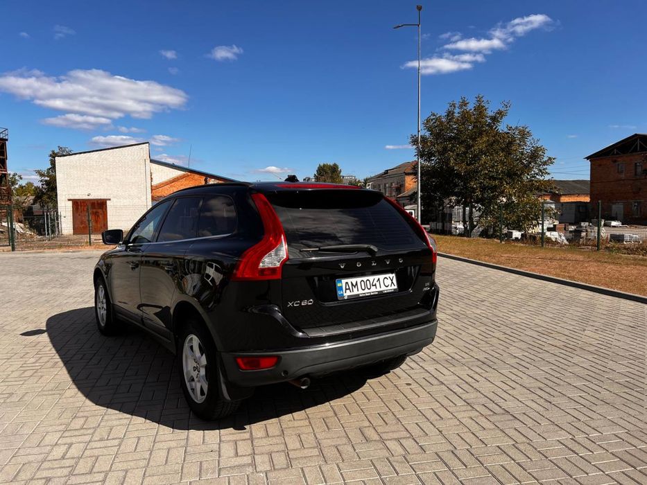 Продам Volvo CX 60