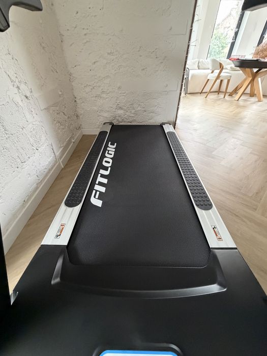 Продам бігову доріжку Fitlogic T29A3 Pro