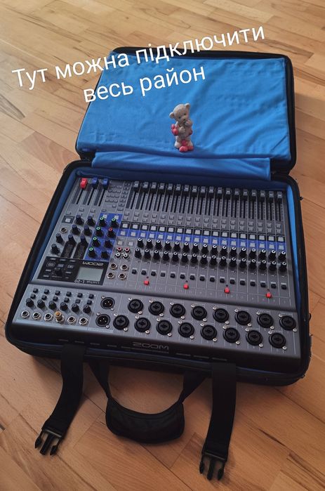 Мікшер / аудіоінтерфейс / рекордер Zoom Livetrak L-20 + сумка