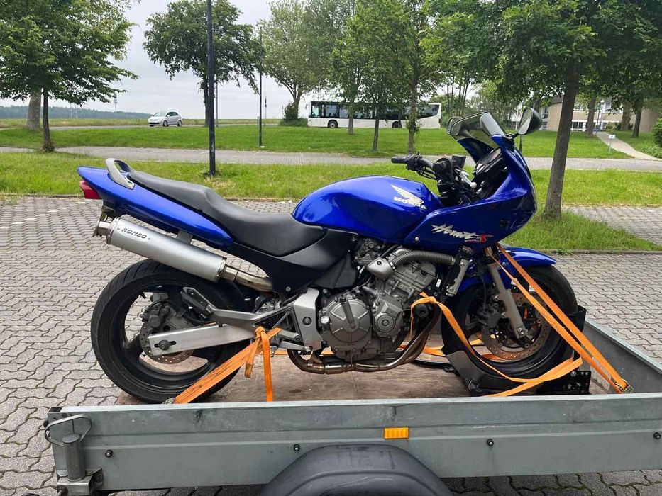 Мотоцикл Хонда  HORNET S.