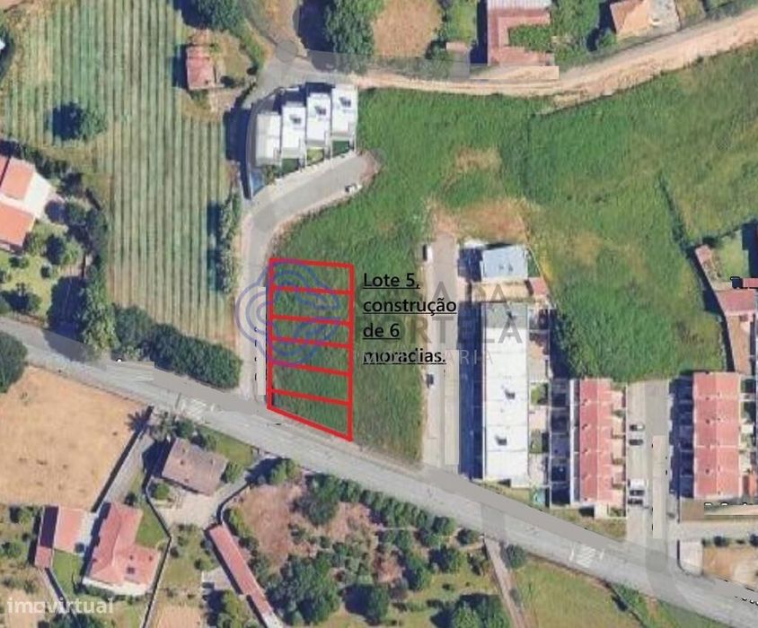 Beneficia de uma excelente localização e exposição solar.
