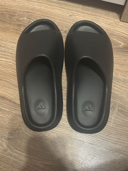 Yezzy slide rozmiar 46