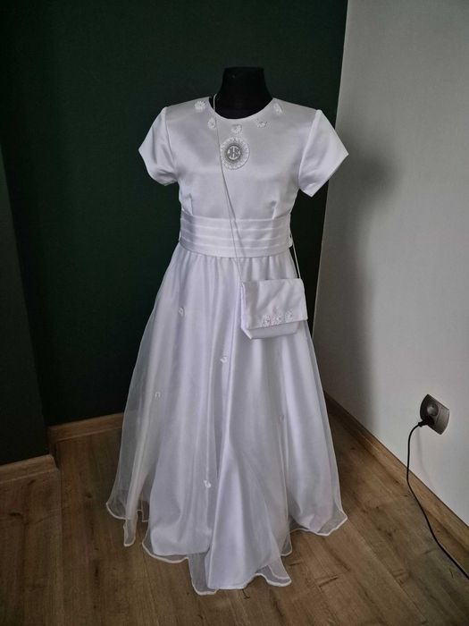 Piękna Suknia Komunijna