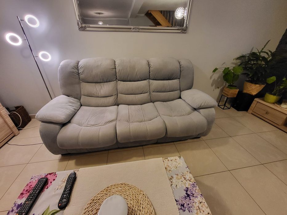 Kanapa + 2 fotele welurowe (jeden rozkladany) stan bardzo dobry