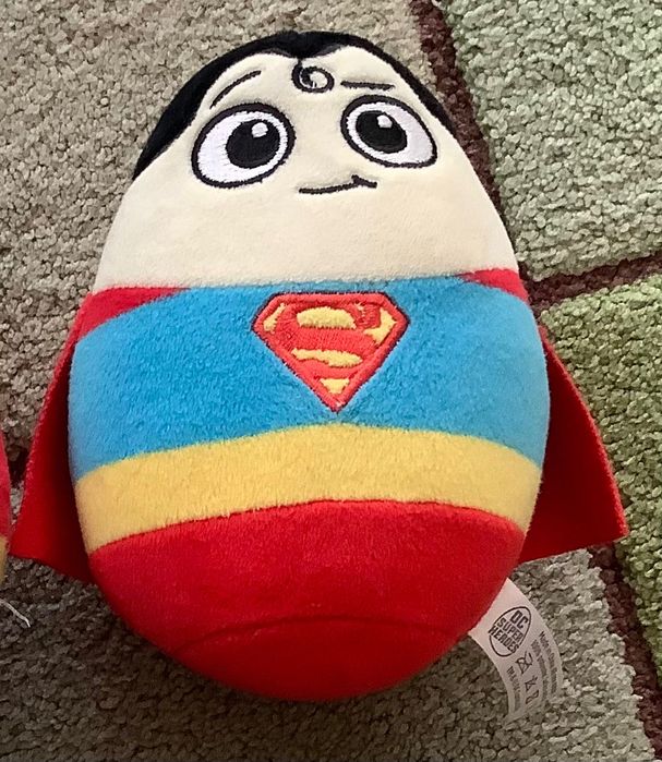 DC Super Heroes - Superman - maskotka, pluszak, jajko