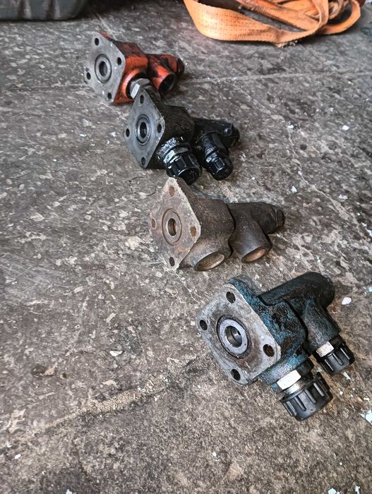 Клапани потоку Т40, одним лотом.