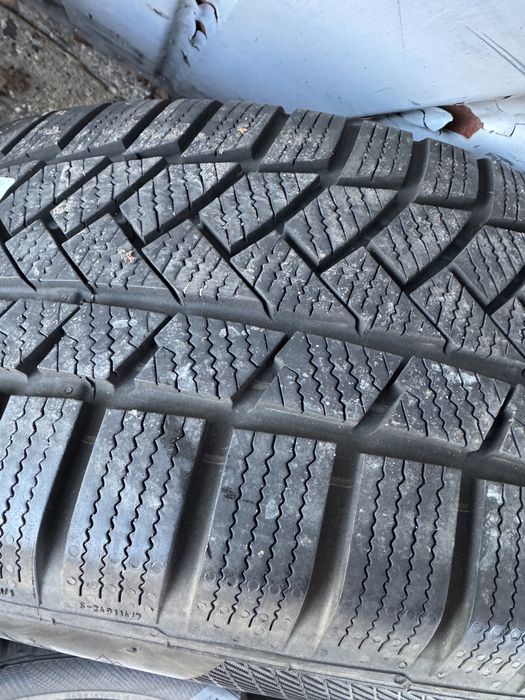 Шини зима зимові R17 225 55 Continental TS850P Runflat BMW G30 G31 X3