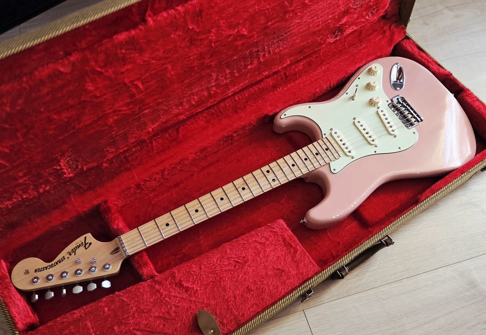 Fender Custom Shop Pro Model MJT Aged Pink Shell Stratocaster USA!