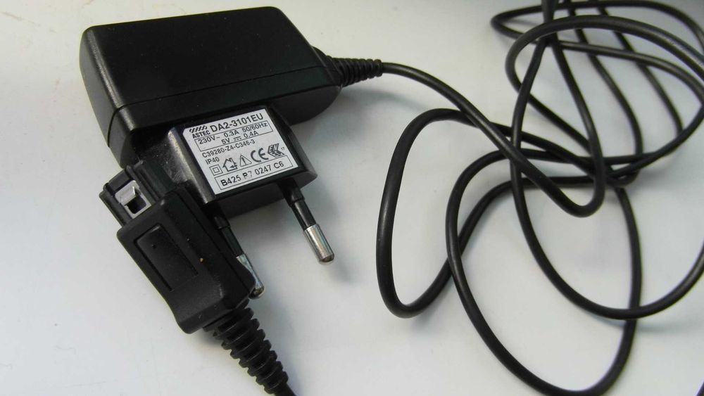 Ładowarka do telefonów Siemens C35/M35/S35_ładowarka stacj. do Siemens