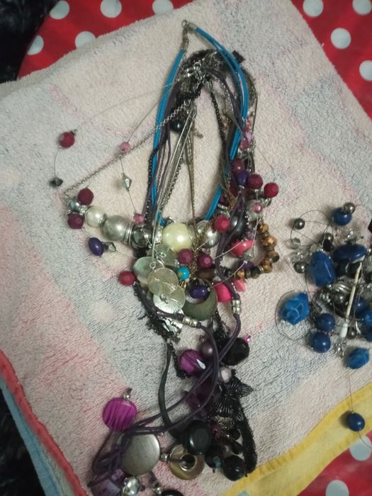 Бижутерия лотом 12шт