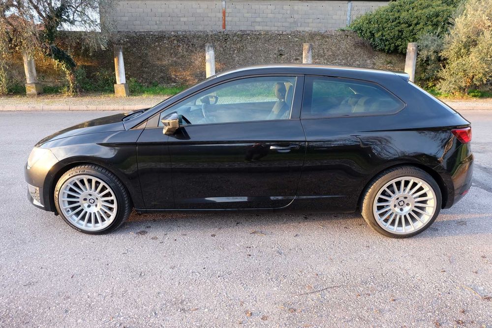 Seat Leon SC FR 2.0 TDI 150cv de 2013 com apenas 146 mil KM