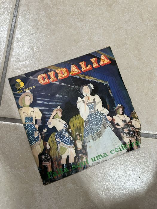 Cidália Moreira – Falta aqui uma ceifeira (Single Vinil 45 RPM)