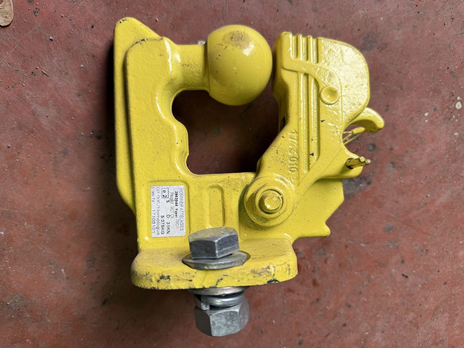 Фаркоп для легкового автомобіля/буса