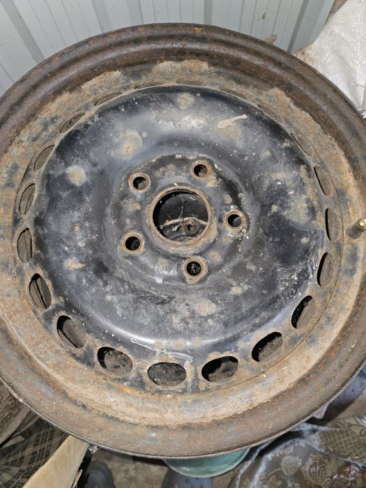 Продам металеві диски r15 15x6 ET45 5x112