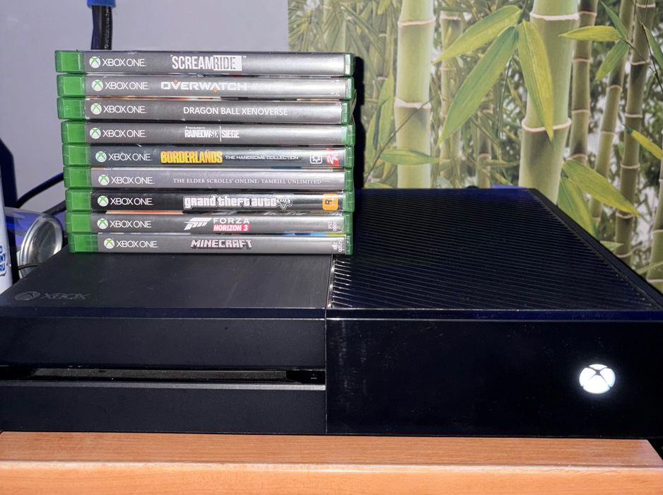 Witam sprzedam konsole xbox one DORZUCAM WSZYSTKIE GRY ZE ZDJECIA!!
