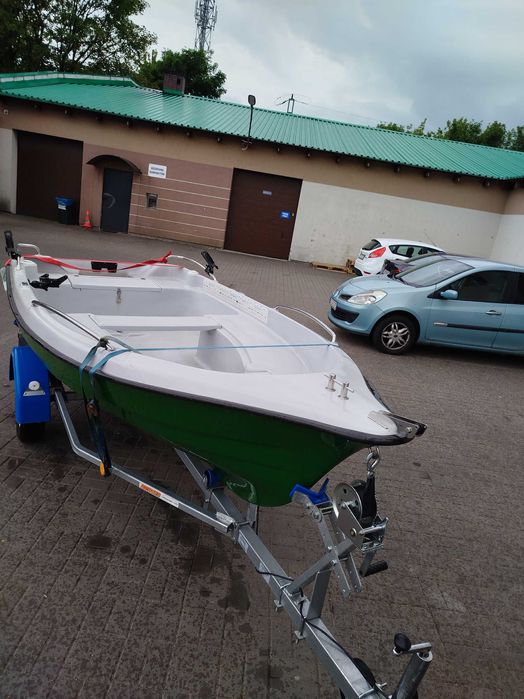 Łódka Delfin 390+Silnik zaburtowy honda 15 km Kompletny zestaw