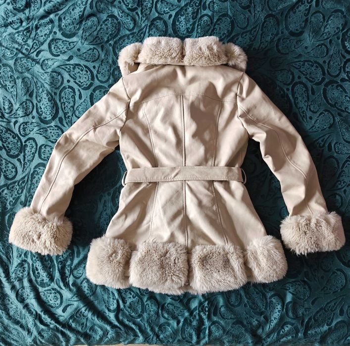 Piękny Płaszcz Futro Płaszczyk z futrem roz. S-M