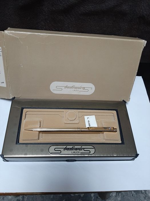 Ручка lalex страдіварі кулькова