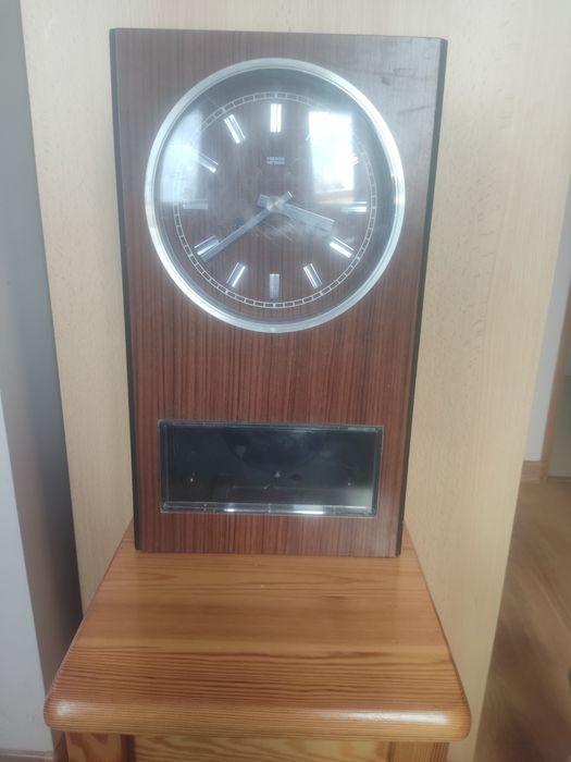 Zegar ścienny metron