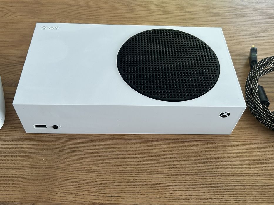 Konsola xbox series s dwa pady