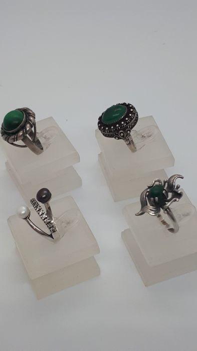 Кольца серебро 975пр. Малахит,жемчуг.