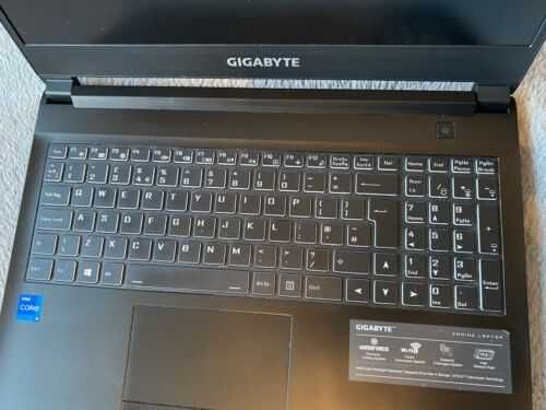 GIGABYTE G5 KC 15.6 (512 GB, i5 10th Gen, 16 GB, RTX 3060) Como novo!64741081547906124