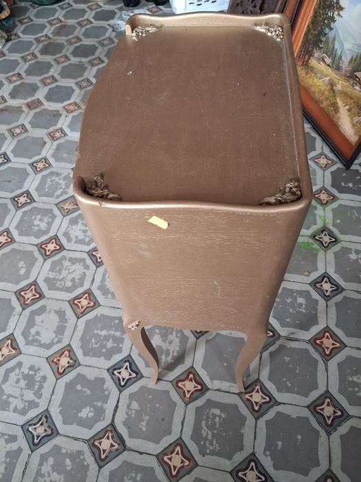 Mala stara konsolka
