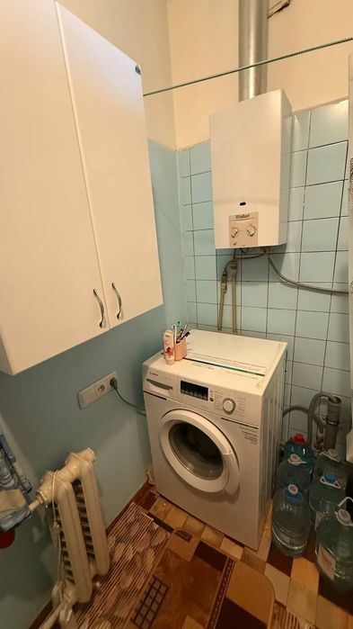 В продажі 2 кімнатна квартира в Центрі,  Сталінка