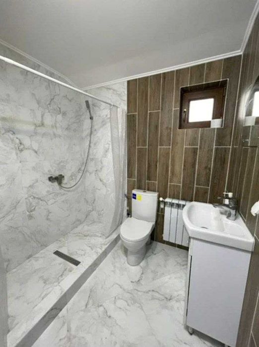 Здається котедж 4 спальні, Відпочинок в горах Карпат, бассейн та сауна