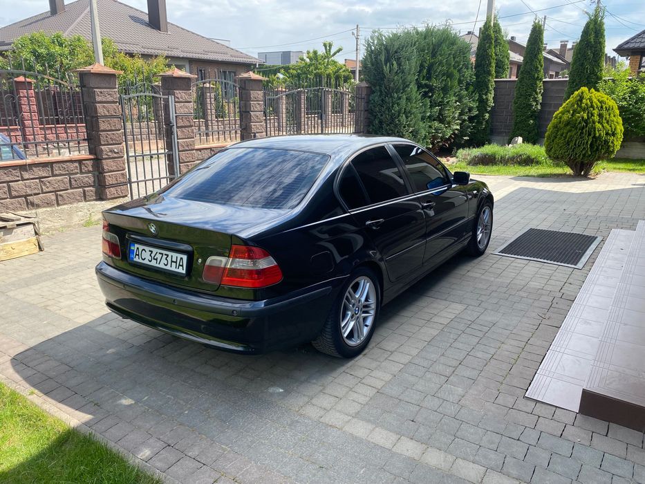 Автомобіль BMW 3 e46