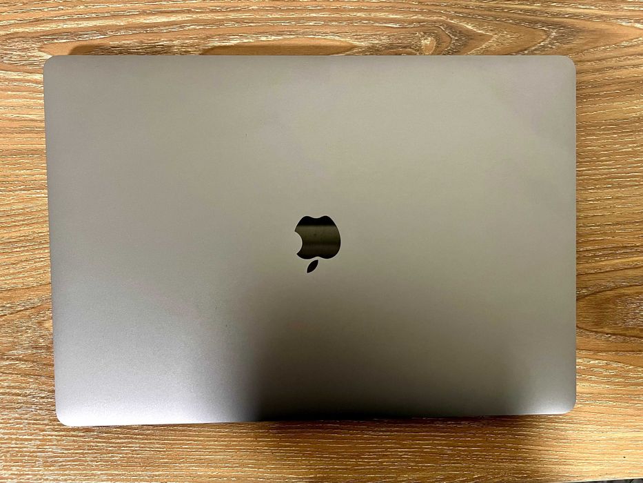 Apple MacBook Pro 16'' 2019 - Intel I9 / AMD 5500M / 1TB SSD