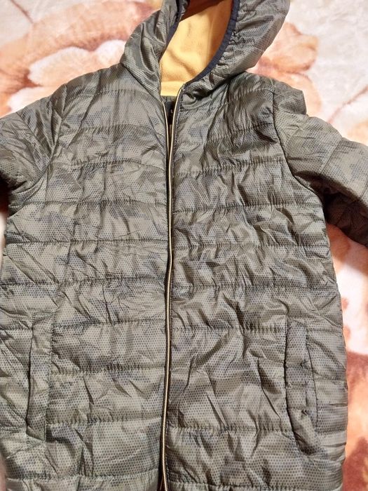 Куртка весна осінь